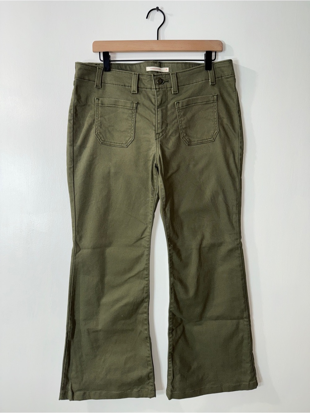 WP3 {Levi's} "Superlow Flare" Olive Green Low Rise Patch Pocket Khaki Pants